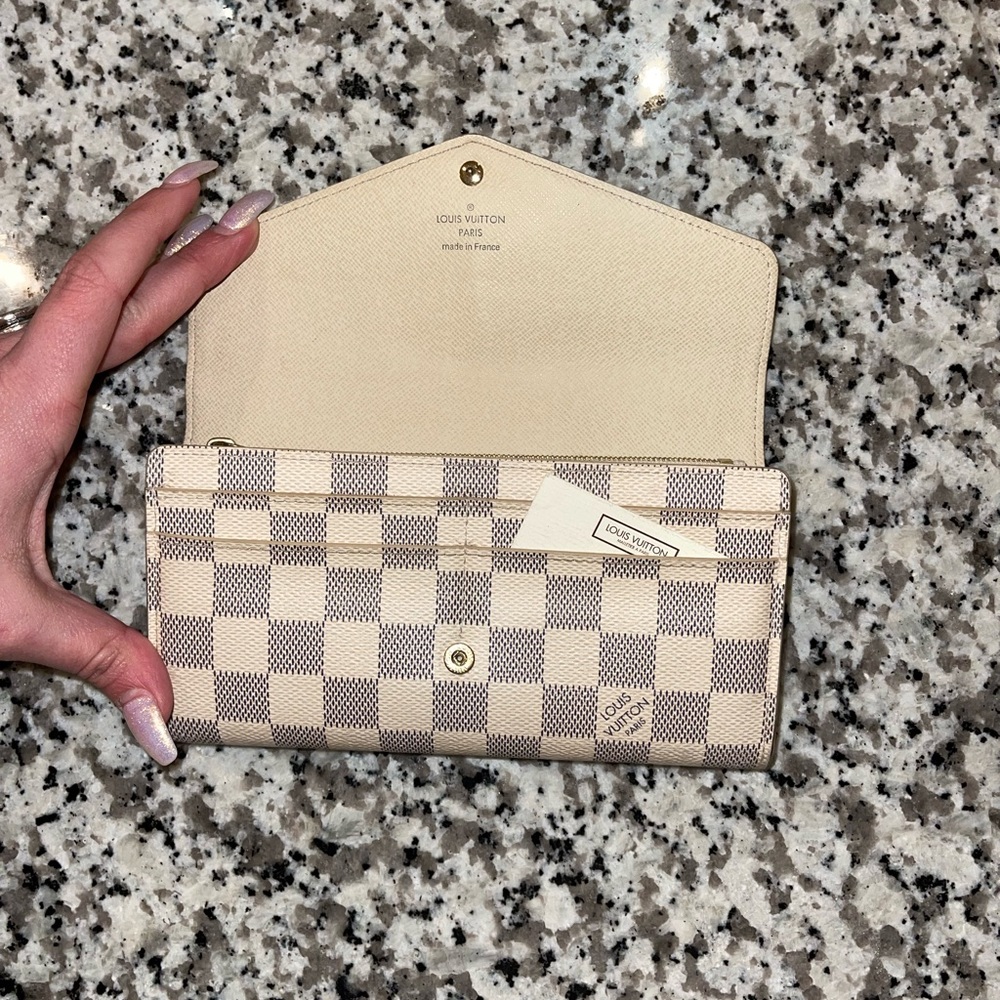 AUTH LOUIS VUITTON Damier Azur Portefeuille Sarah Wallet - Picture 2 of 8